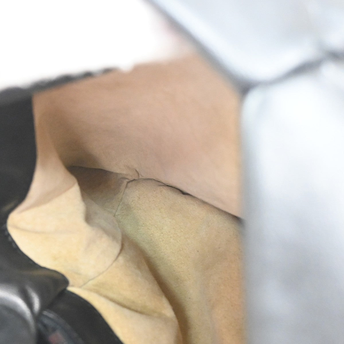 BOTTEGA VENETA Intrecciato Logo Shoulder Bag Leather Black Italy 667RL737