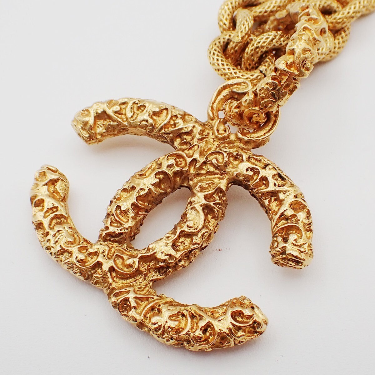 CHANEL CC Logo Chain Charm Pendant Necklace 93 A Gold Accessory Vinatge 631RF325