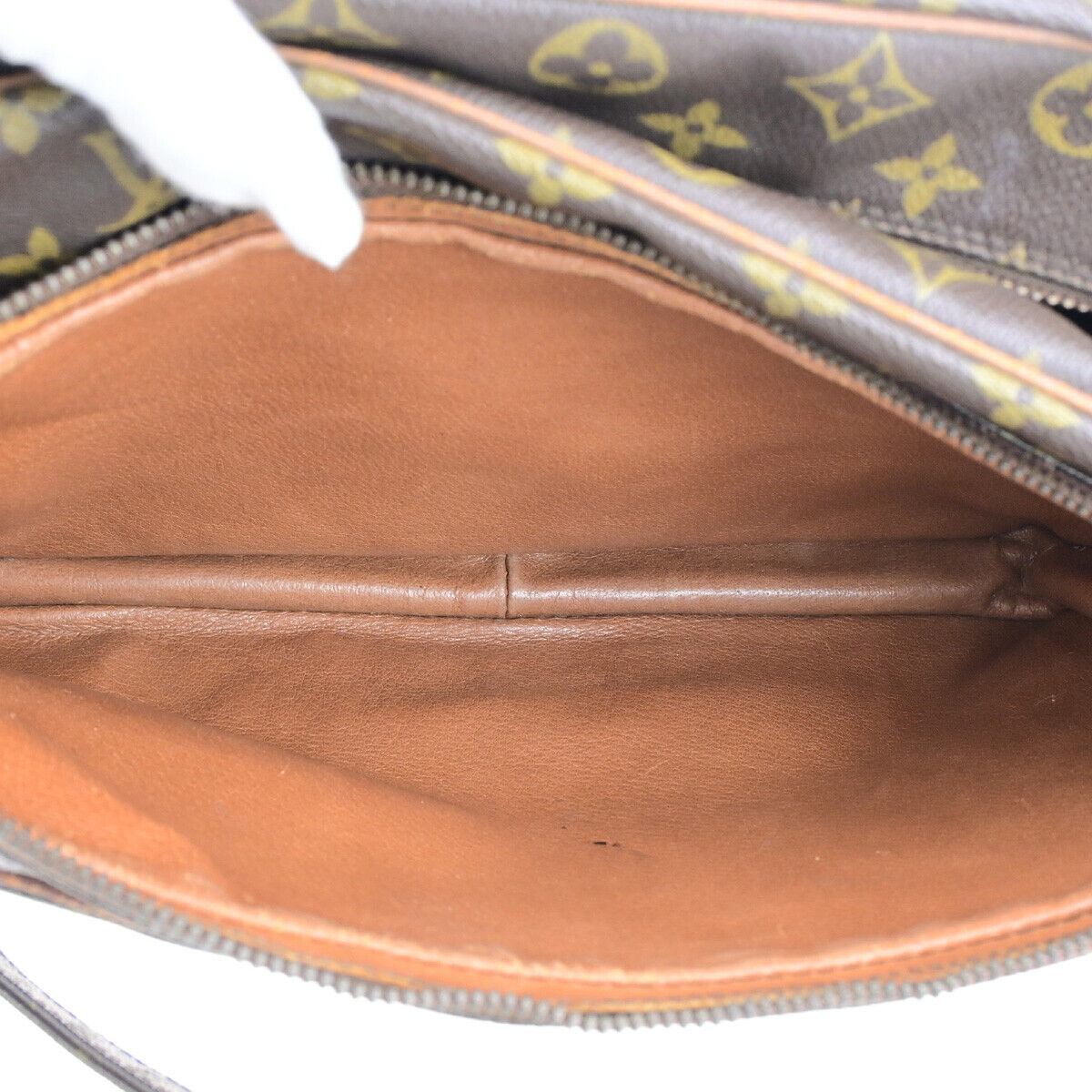 LOUIS VUITTON Nile GM Crossbody Shoulder Bag Monogram Leather BN M45242 60SJ517