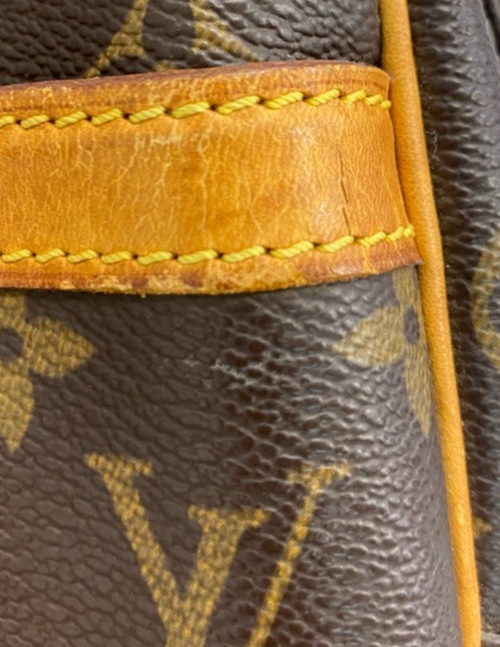 LOUIS VUITTON Reporter PM Crossbody Shoulder Bag Monogram Leather M45254 80KC892