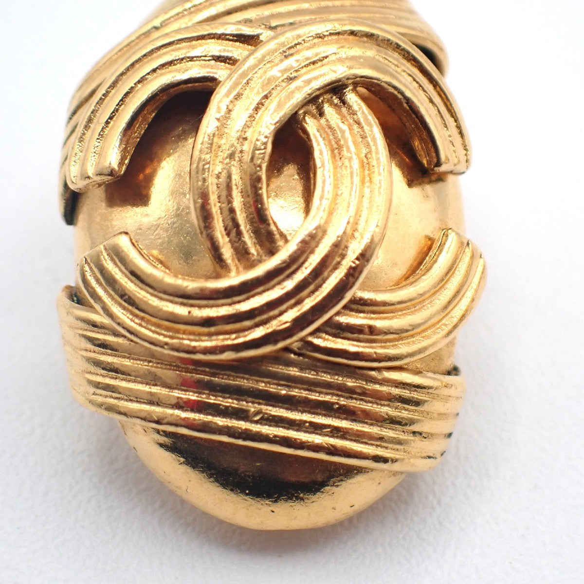 CHANEL CC Logo Button Earring 94A Clip-On Gold-Plated France Vintage 80RL937