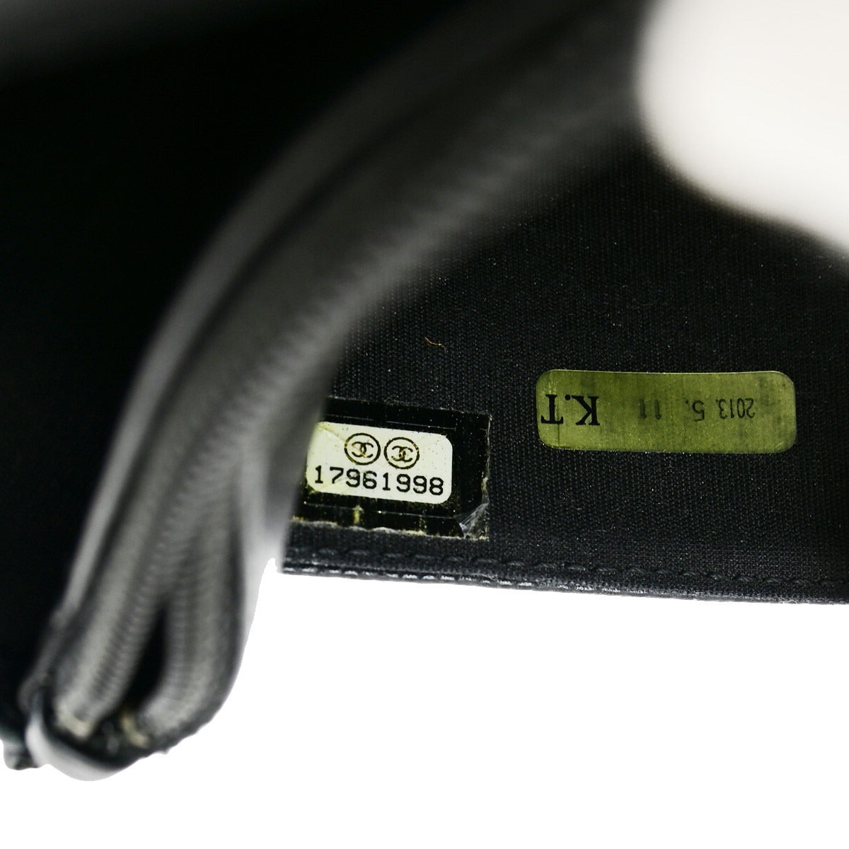 CHANEL CC Logo GST Chain Shoulder Bag Wallet Caviar Skin Leather BK SHW 390RF144