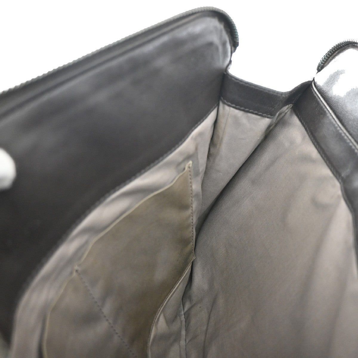 BOTTEGA VENETA Logo Intrecciato Clutch Hand Bag Leather Black Blue Red 04EG080