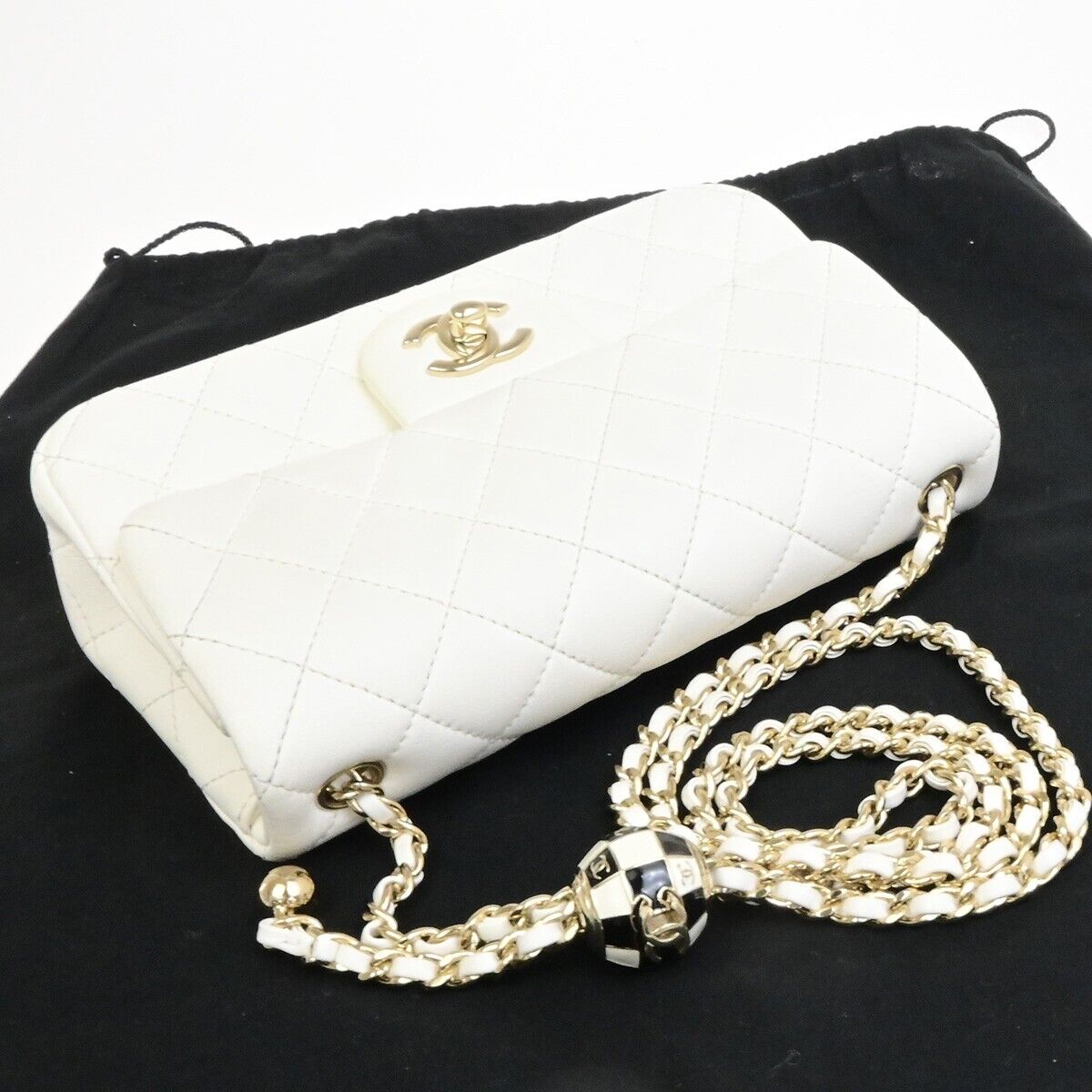 CHANEL CC Logo MatelasseFlap Chain Shoulder Bag Leather White GHW 892RF212