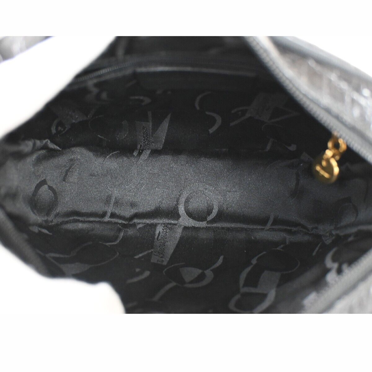 SALVATORE FERRAGAMO Vara Crossbody Shoulder Bag Embossing Leather Black 61SH200