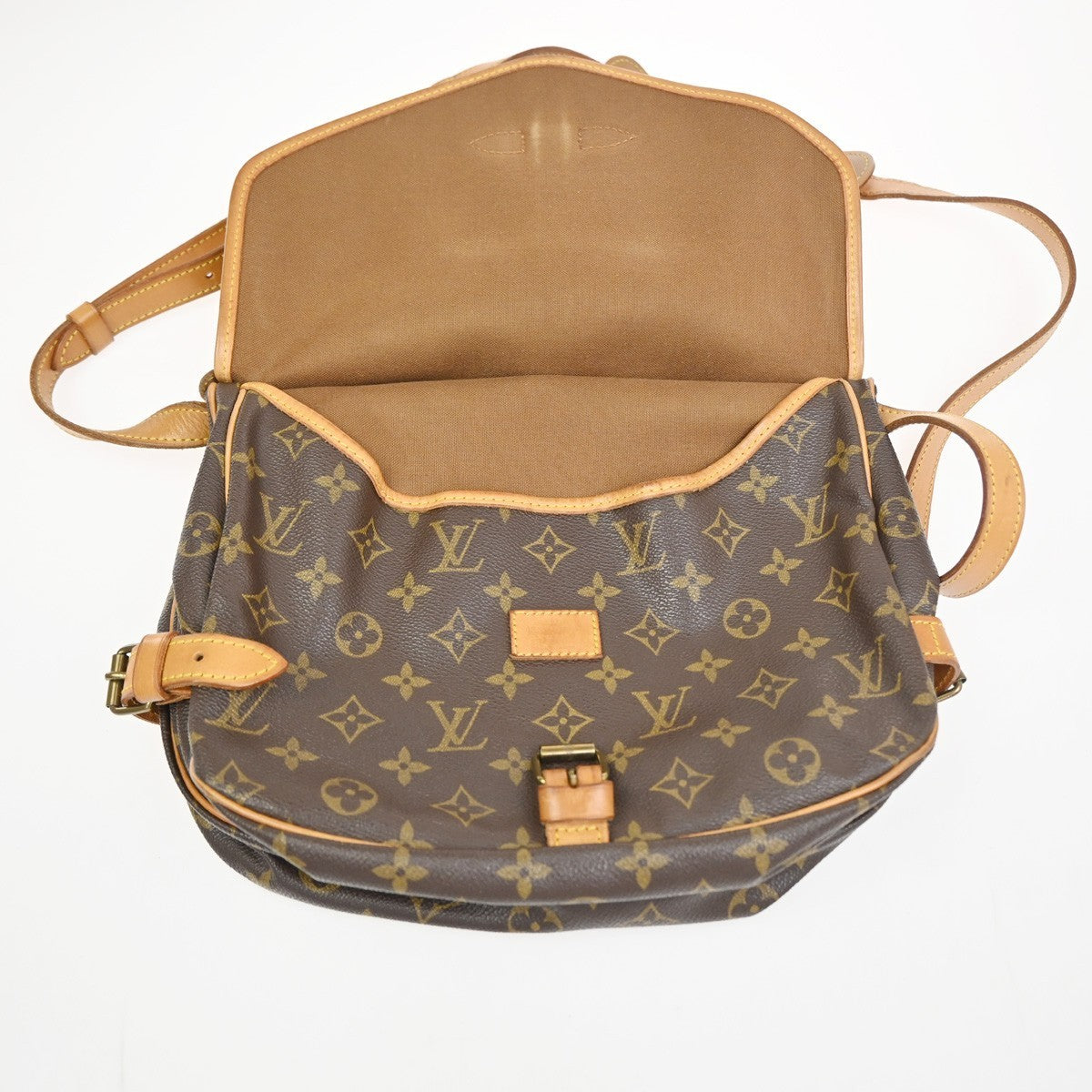 LOUIS VUITTON Logo Saumur 30 Shoulder Bag Monogram Leather Brown M42256 72KC902