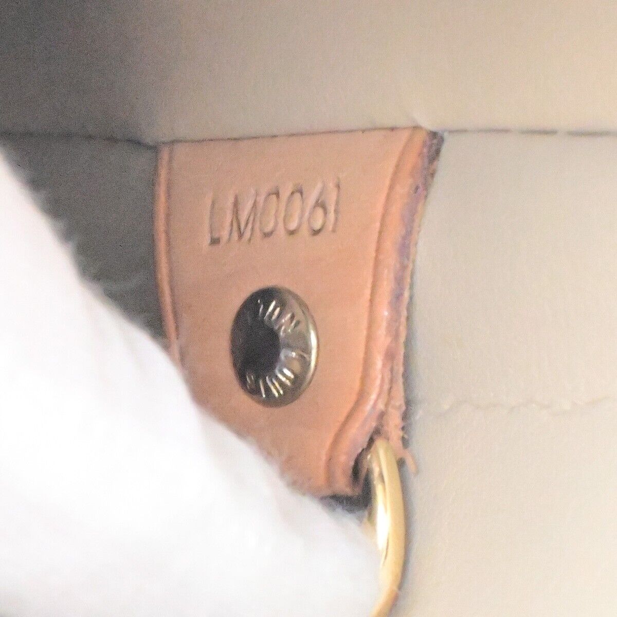 LOUIS VUITTON Houston Shoulder Bag Monogram Vernis Leather Beige M91004 60KA461
