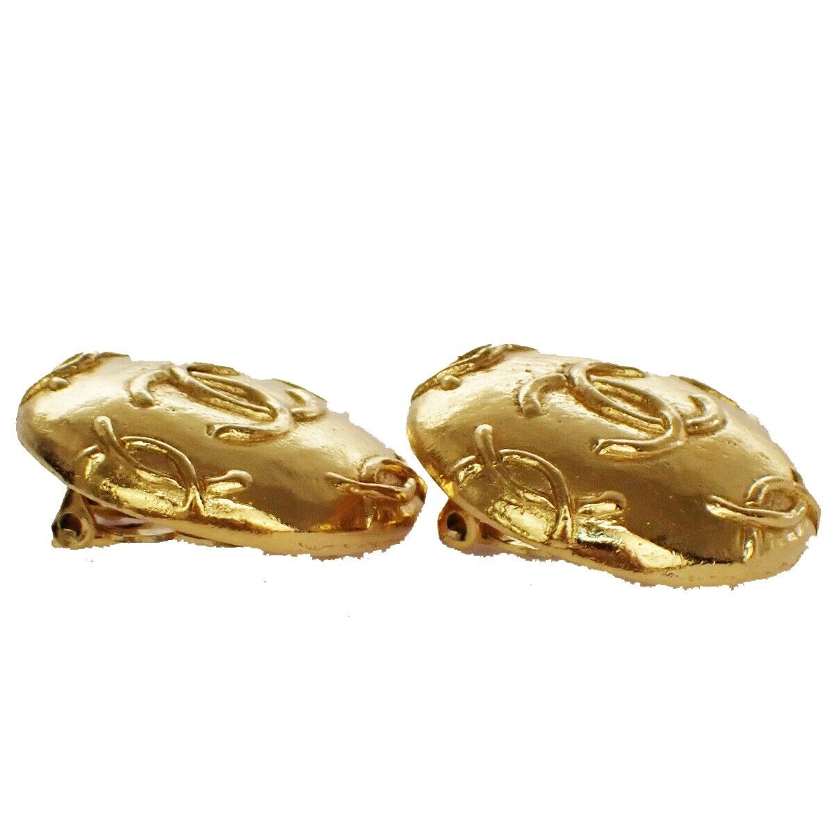 CHANEL CC Logo XL Button Earrings Clip-On GHW France Vintage Accessory 32YD768