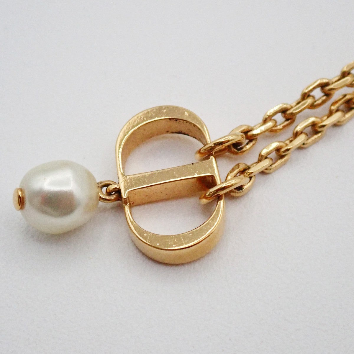 CHRISTIAN DIOR Petit CD Necklace Metal Gold Finish Imitation Pearl GHW 30RL866