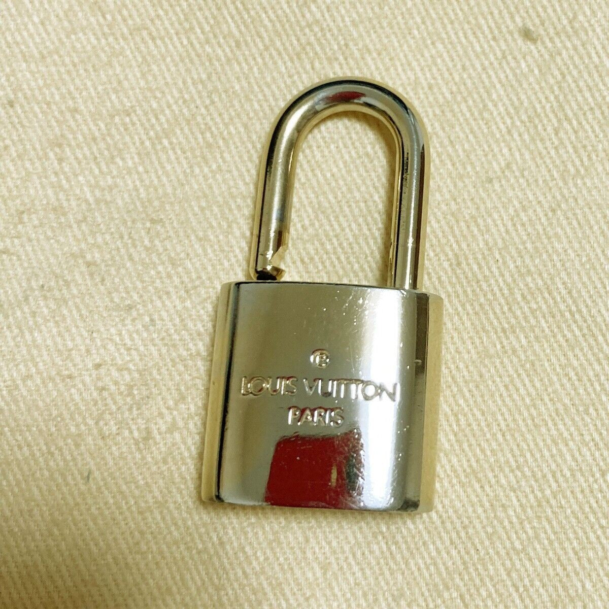 LOUIS VUITTON LV 10 SET PADLOCK KEY BAG CHARM CADENA GOLD-PLATED FRANCE 31pda107