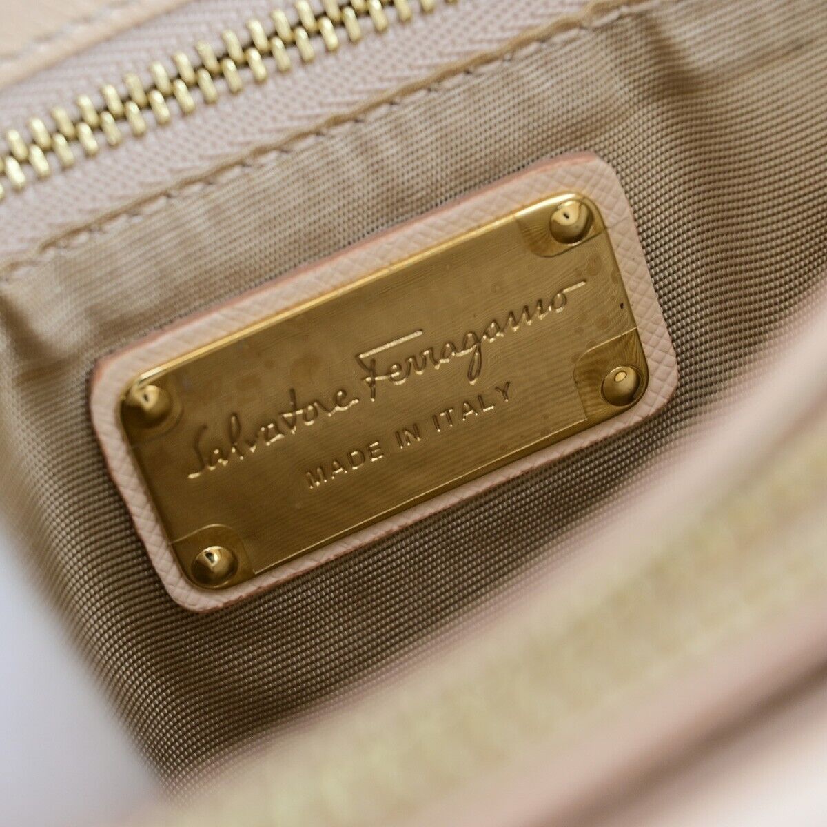 SALVATORE FERRAGAMO Logo Vara 2Way Shoulder Hand Bag Leather Pink Italy 69EC545