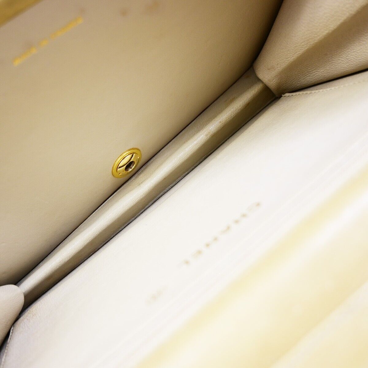 CHANEL CC Logo Chain Shoulder Bag Leather Beige GHW France Vintage 605EB035