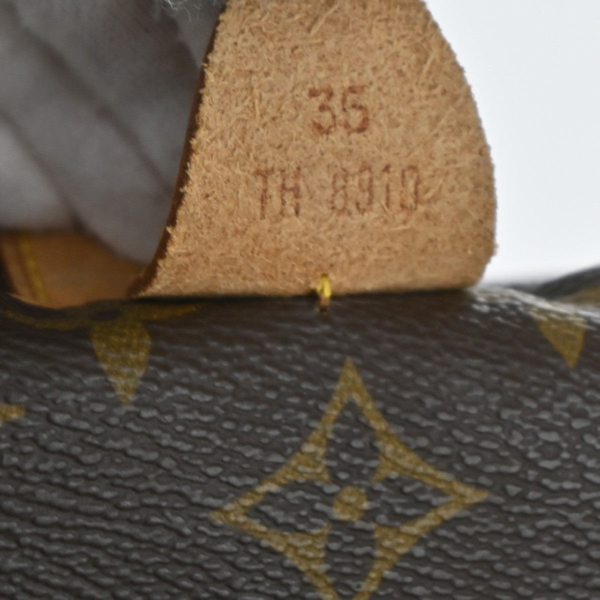 LOUIS VUITTON Sac Souple 35 Travel Hand Bag Monogram Leather BN M41626 80TA230