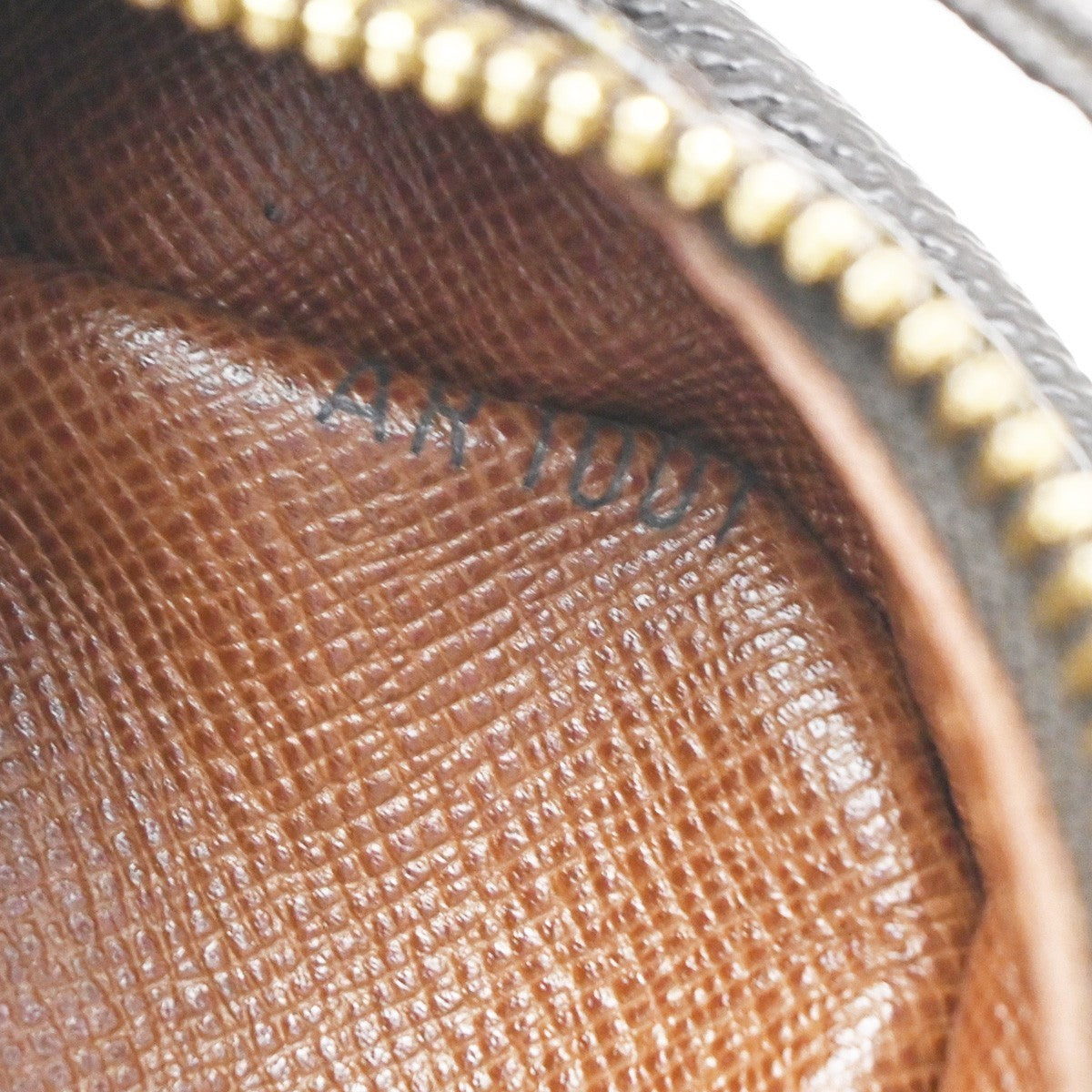 LOUIS VUITTON Nile Crossbody Shoulder Bag Monogram Leather Brown M45244 72CA561