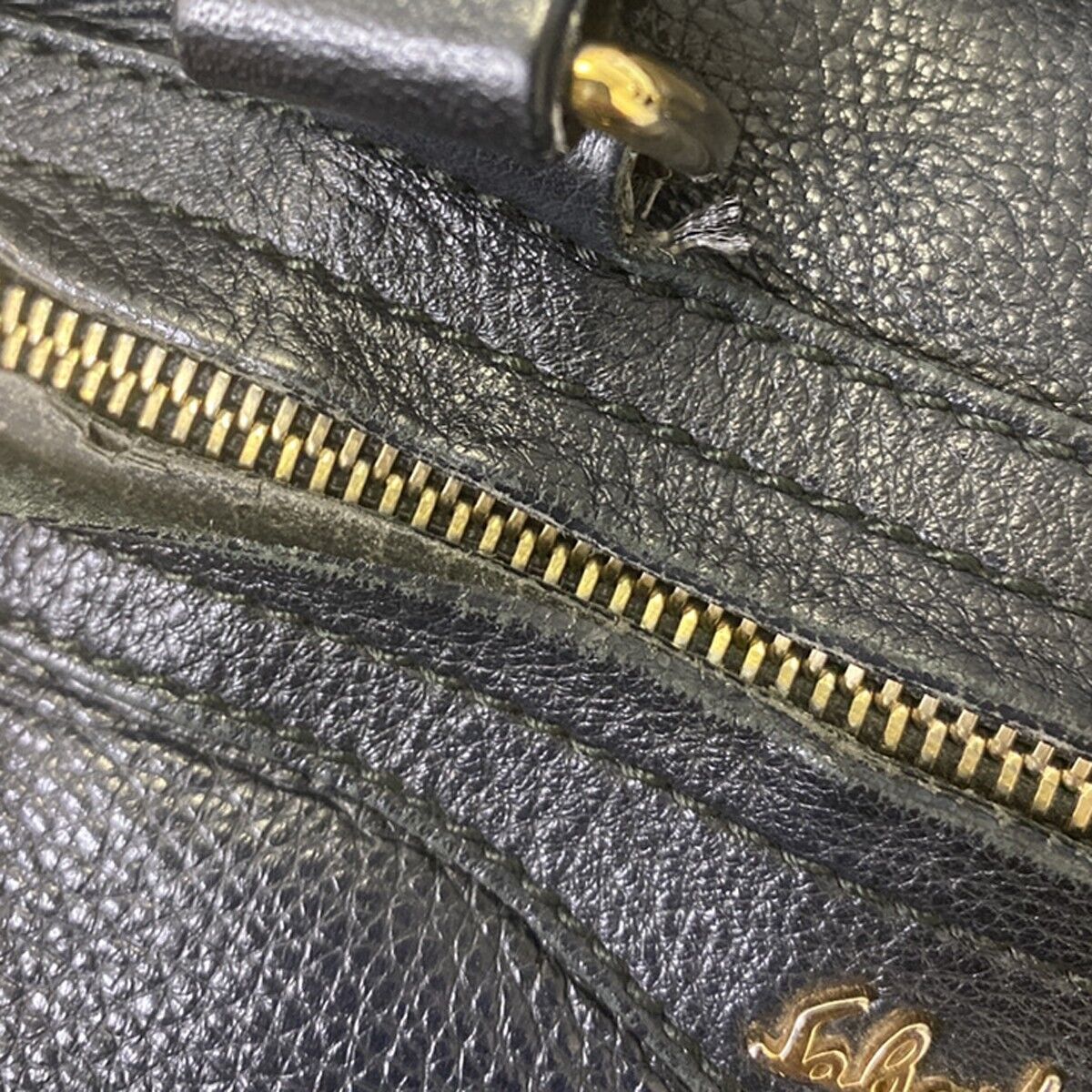 SALVATORE FERRAGAMO Logo Gancini Shoulder Bag Leather Black Gold Italy 63YC962