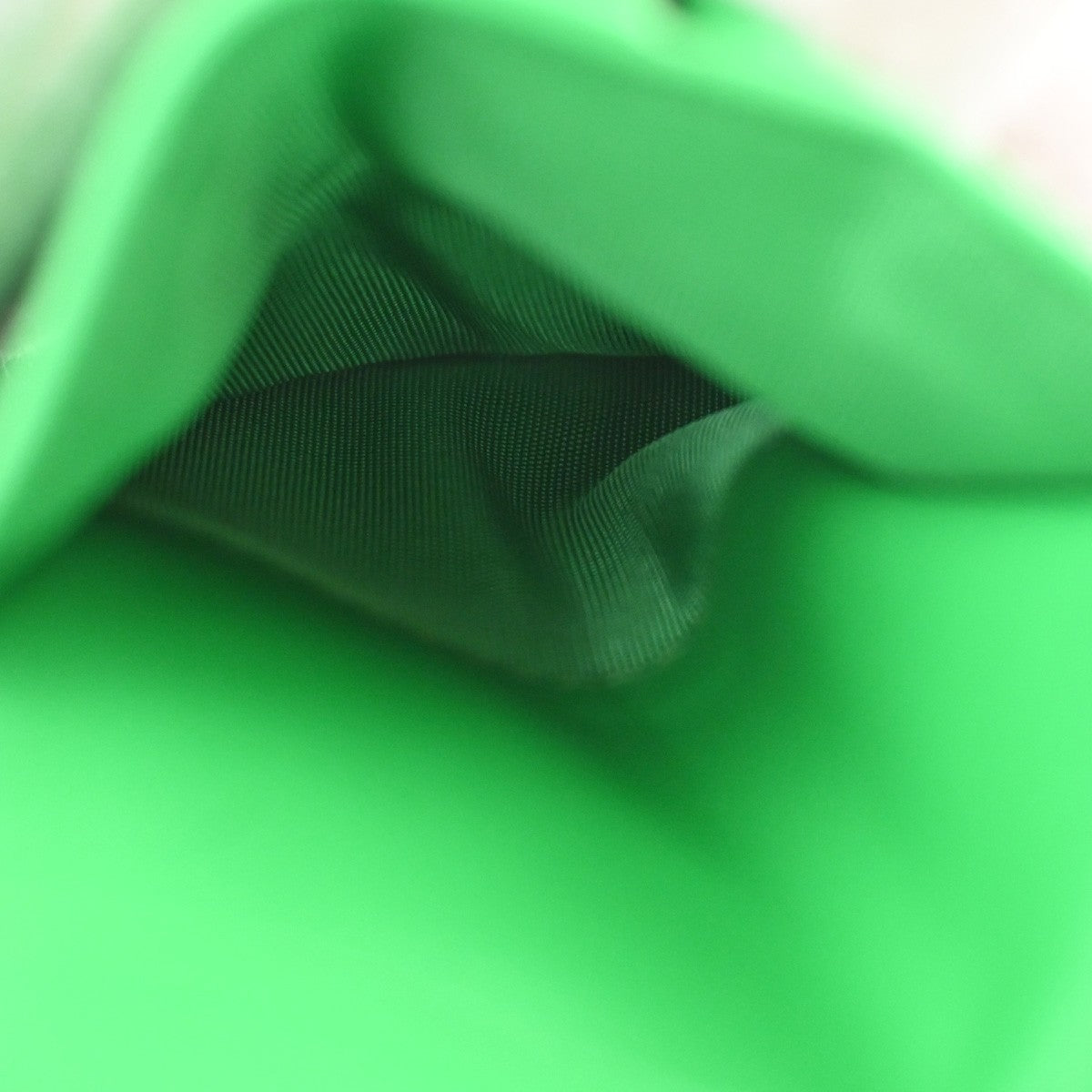 BOTTEGA VENETA Logo Intrecciato Bifold Wallet Purse Leather Green Italy 87RL575