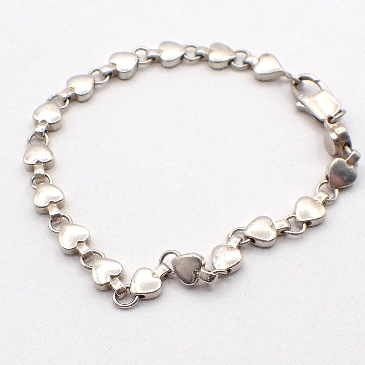 Tiffany & Co. Logo Puff Heart Link Charm Bracelet Silver 925 62RL625