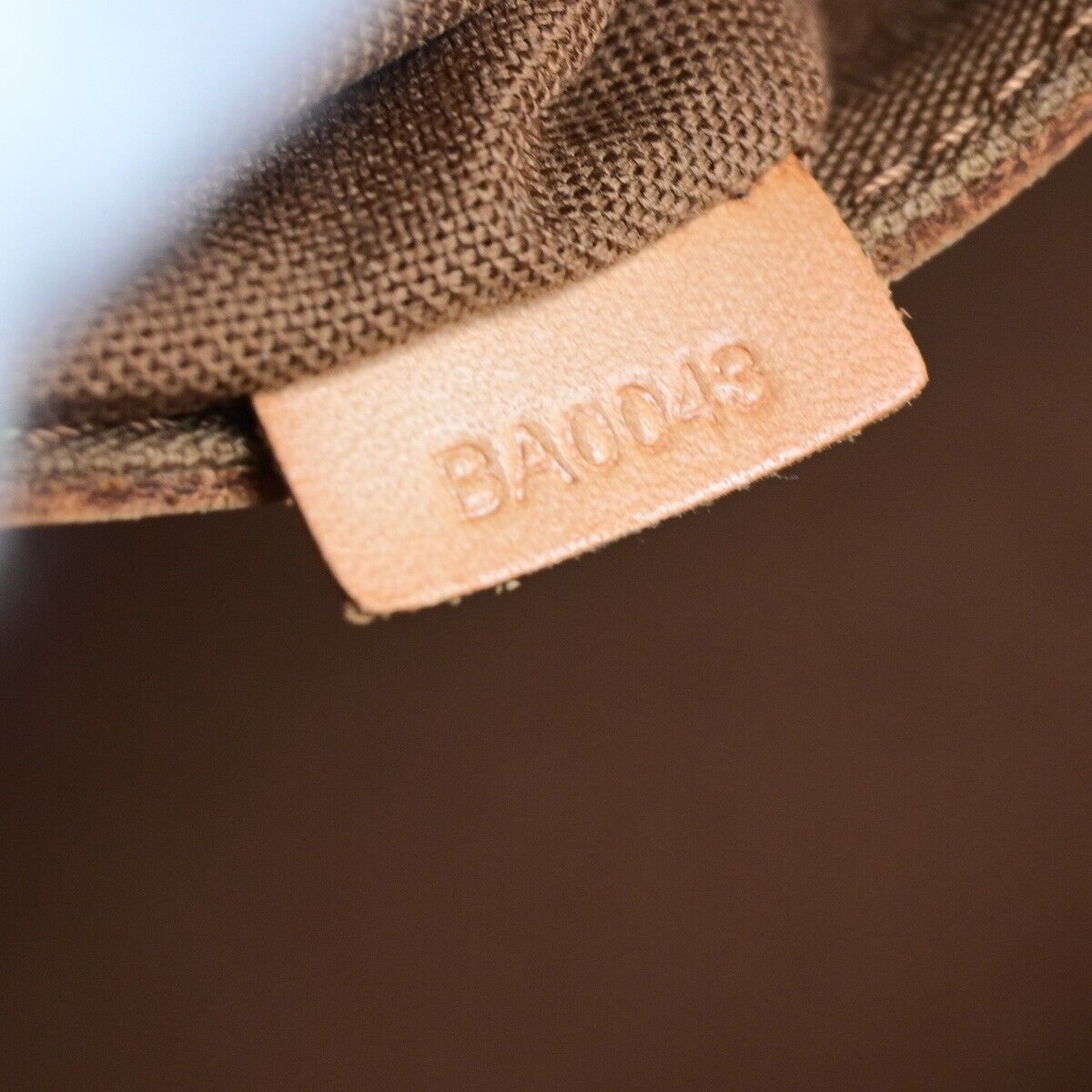 LOUIS VUITTON LV Logo Alma Hand Bag Monogram Leather Brown France M51130 71EC881