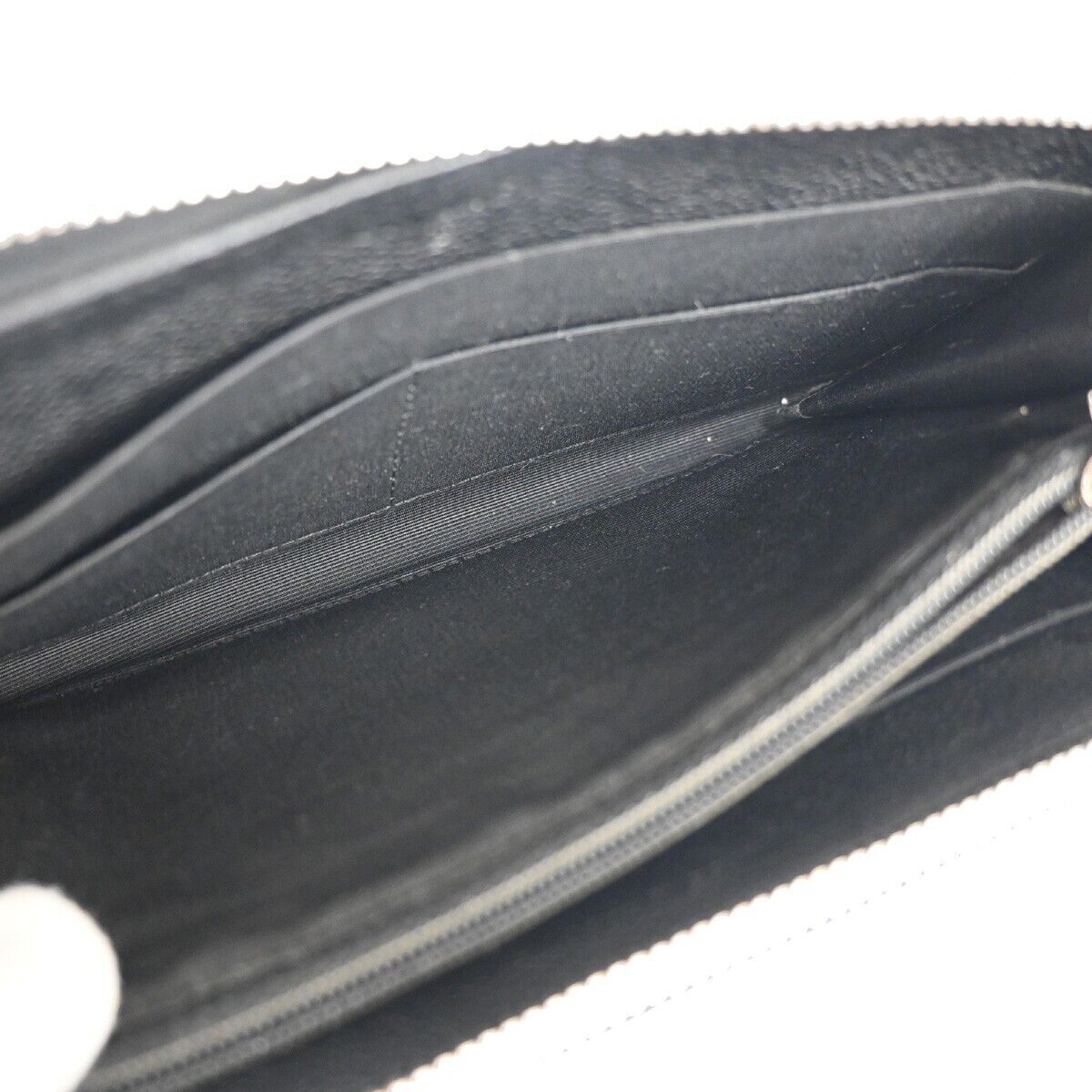 CHANEL CC Logo Zipper Long Bifold Wallet Purse Caviar Skin Leather Black 38YC420