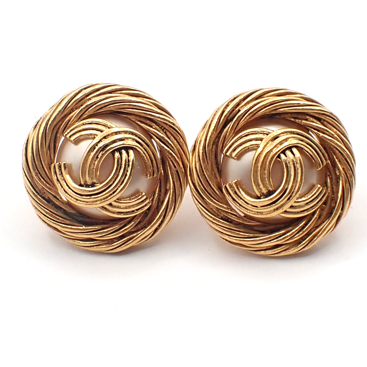 CHANEL CC Imitation pearl Round Button Earrings Clip-On 94A Gold VTG 62RQ024
