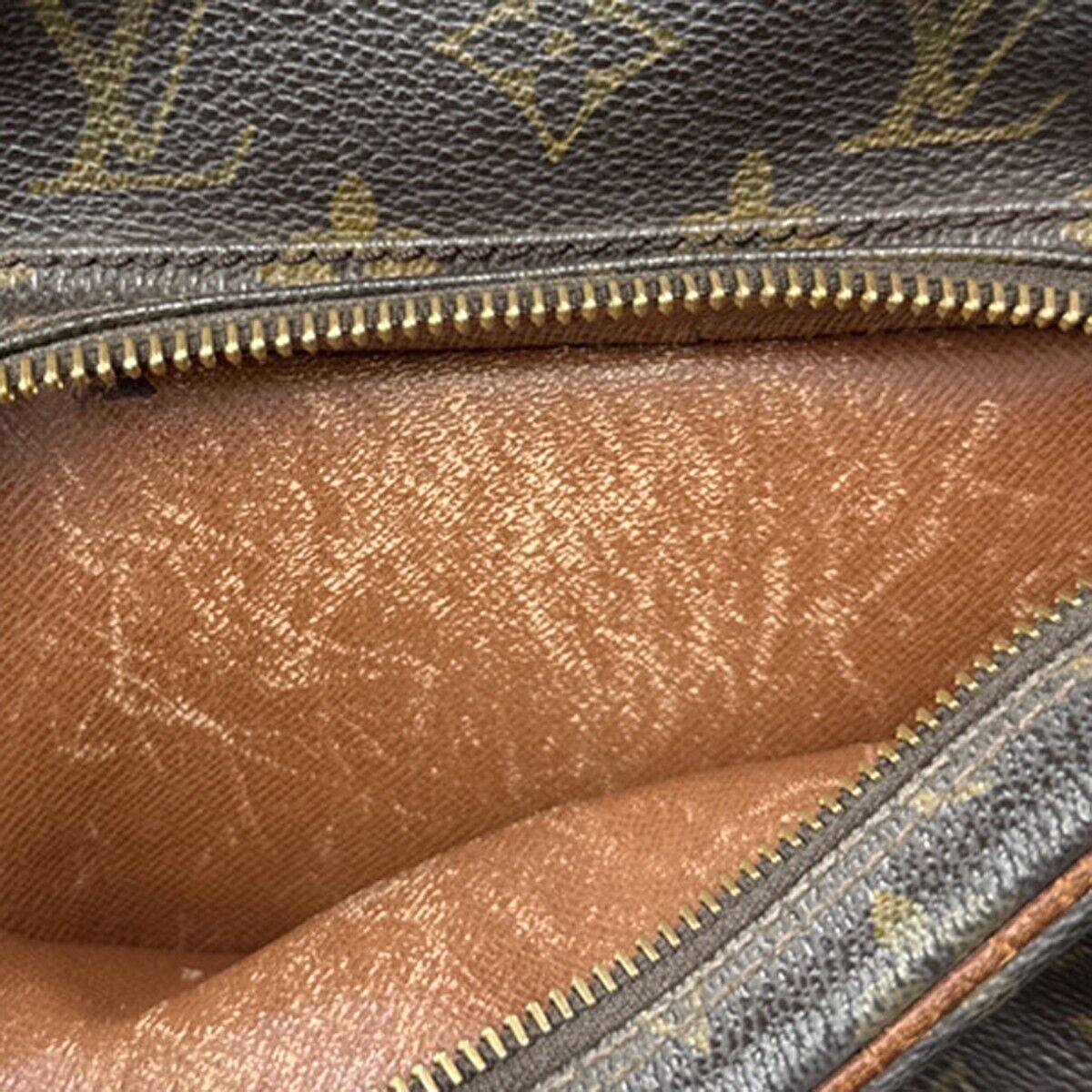 LOUIS VUITTON Amazon Crossbody Shoulder Bag Monogram Leather BN M45236 62FB192