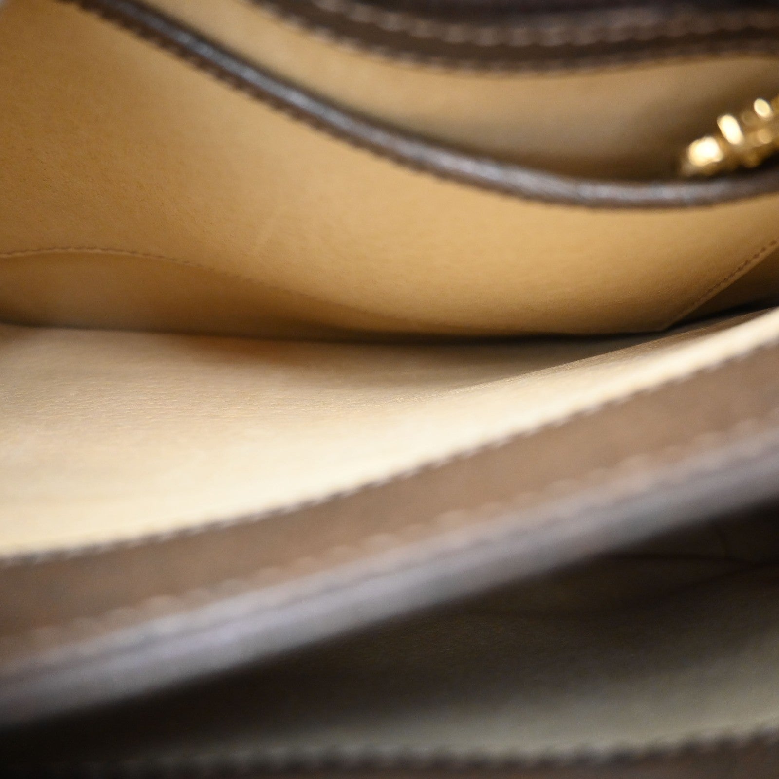 GUCCI Logo Shoulder Hand Bag Turn Lock Leather Brown GHW Italy 35KD066