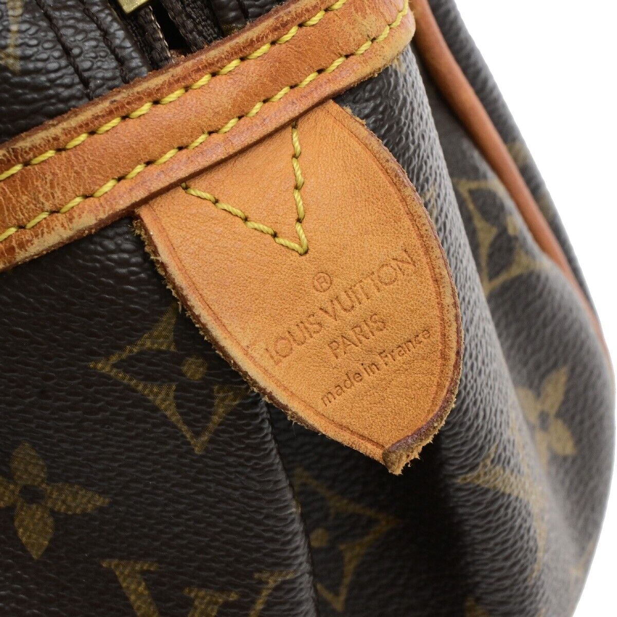 LOUIS VUITTON Montorgueil PM Shoulder Bag Monogram Leather Brown M95565 16KA545
