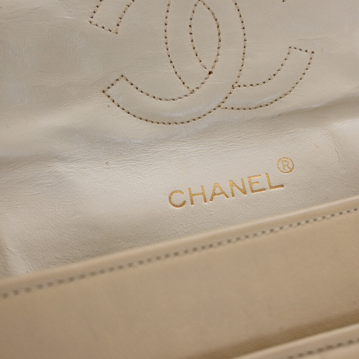 CHANEL CC Matelasse 23 Chain Shoulder Bag Leather Beige GHW Vintage 695RJ532