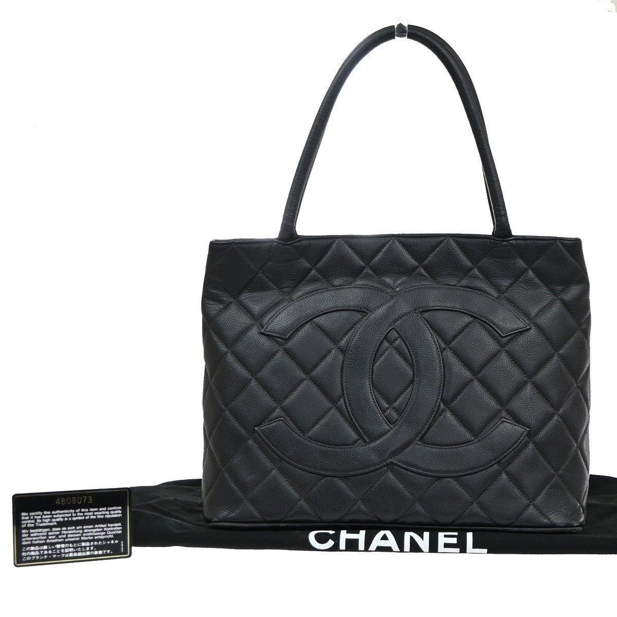 CHANEL CC Matelasse Medallion Hand Tote Bag Grained Calfskin Leather VTE 99MA635