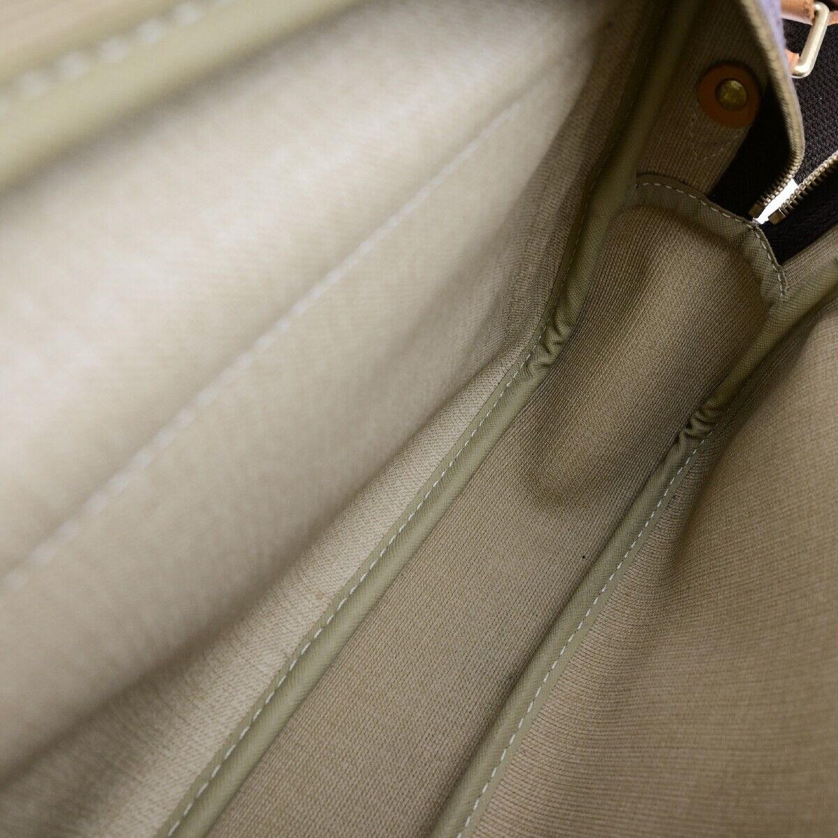 LOUIS VUITTON Reporter PM Crossbody Shoulder Bag Monogram Leather M45254 17ED015