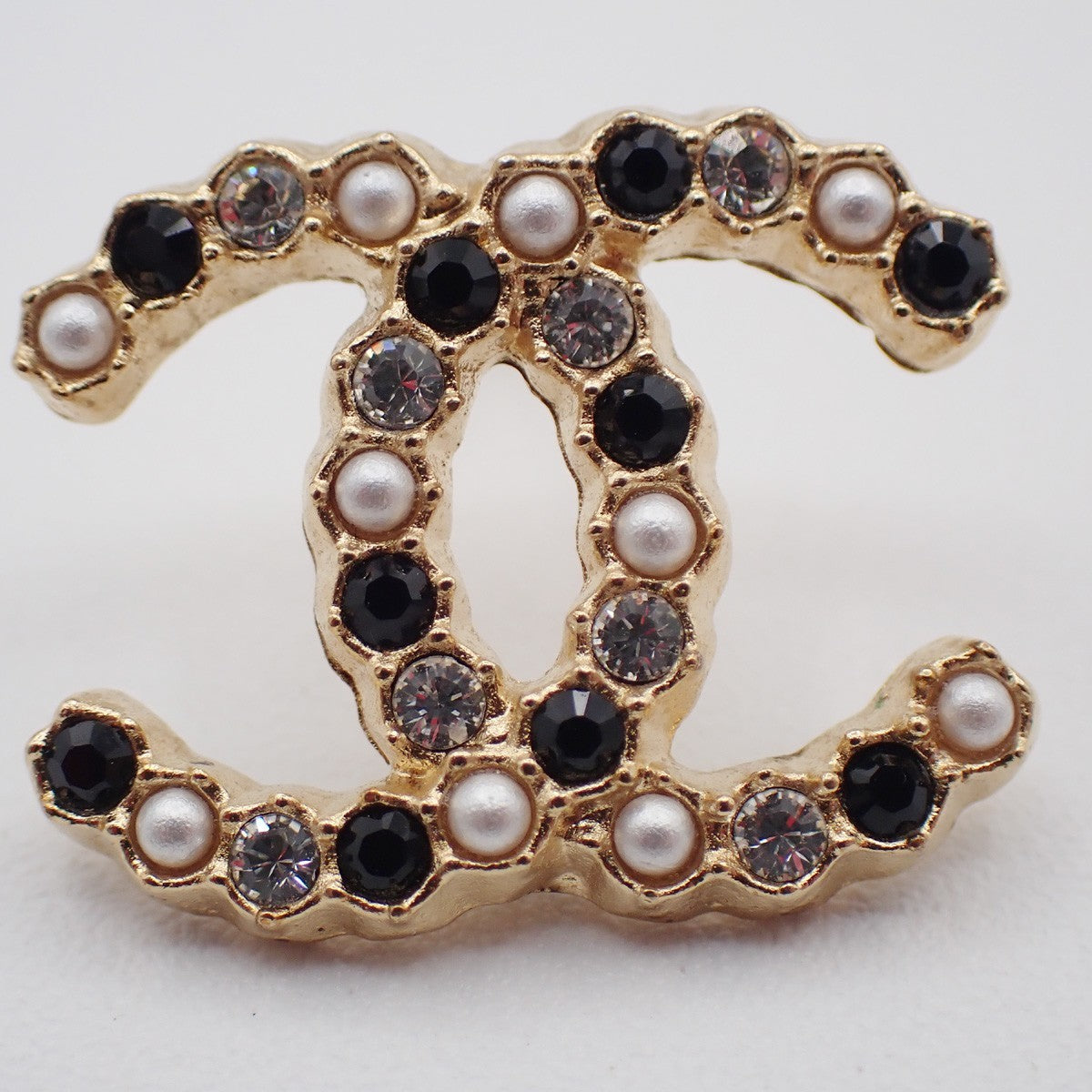 CHANEL CC Logo Rhinestone Imitation Pearl Earrings Pierced A21V Gold BK 60ZA144