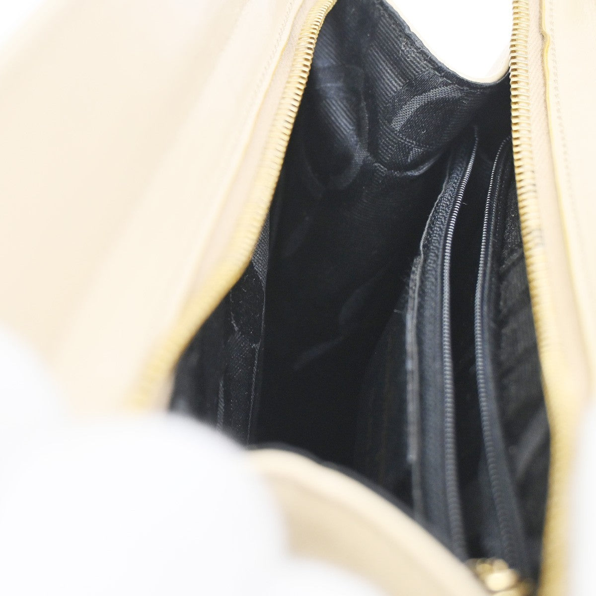 SALVATORE FERRAGAMO Logo Vara Shoulder Bag Canvas Leather BE GHW Italy 05CA548