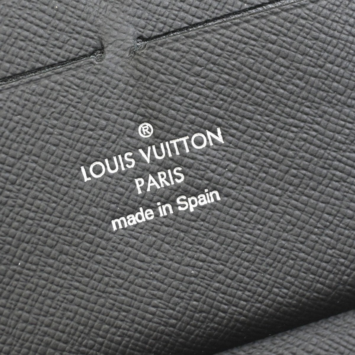 LOUIS VUITTON Zippy Organizer Long Bifold Wallet Taiga Leather BK M30056 85FB593