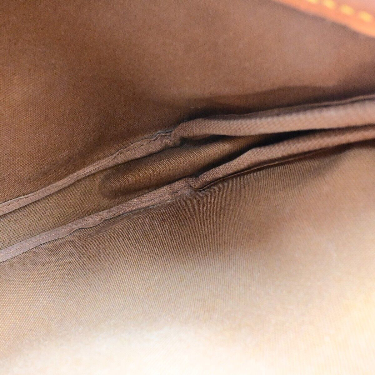LOUIS VUITTON Logo Saumur 30 Shoulder Bag Monogram Leather Brown M42256 76EB400