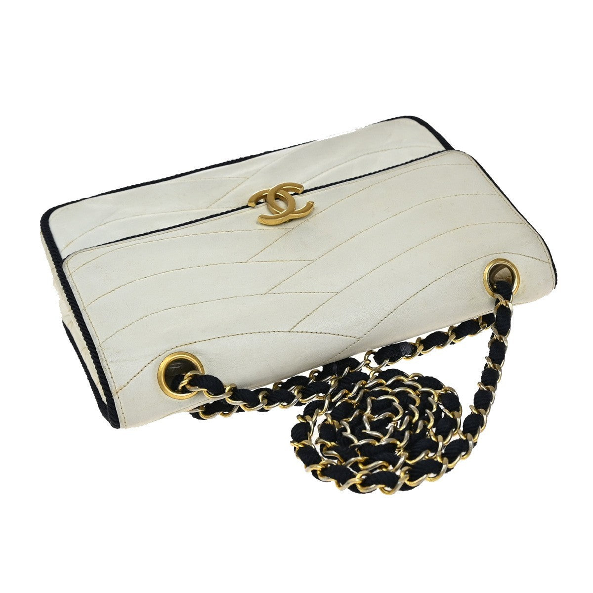 CHANEL CC Logo Wave Stitch Chain Shoulder Bag Leather White Vintage 49RF791