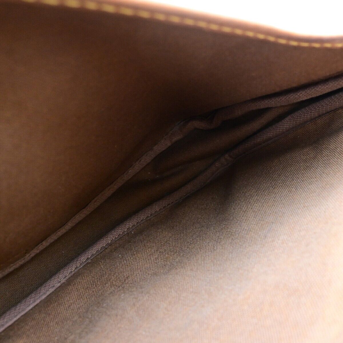 LOUIS VUITTON Logo Saumur 30 Shoulder Bag Monogram Leather Brown M42256 88ED062