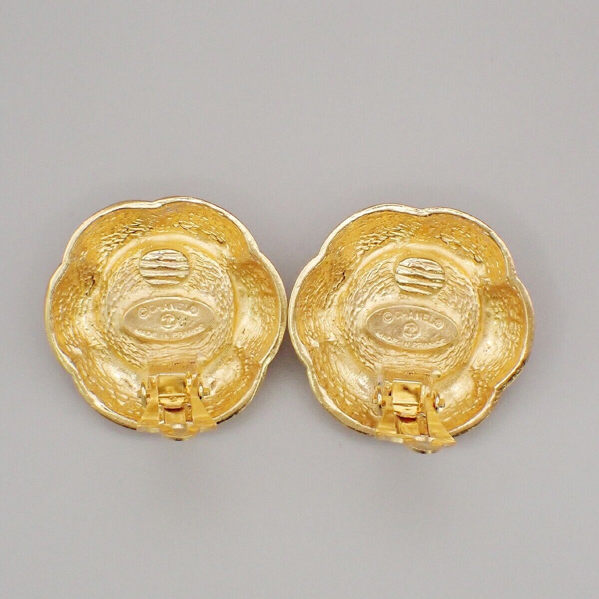 CHANEL Logo Flower Round Button Earrings Clip-On Imitation Pearl Gold 33RK752