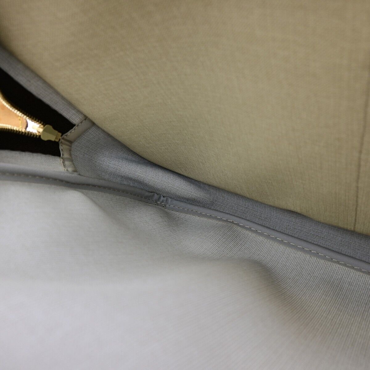 LOUIS VUITTON Reporter GM Crossbody Shoulder Bag Monogram Leather M45252 85EC522