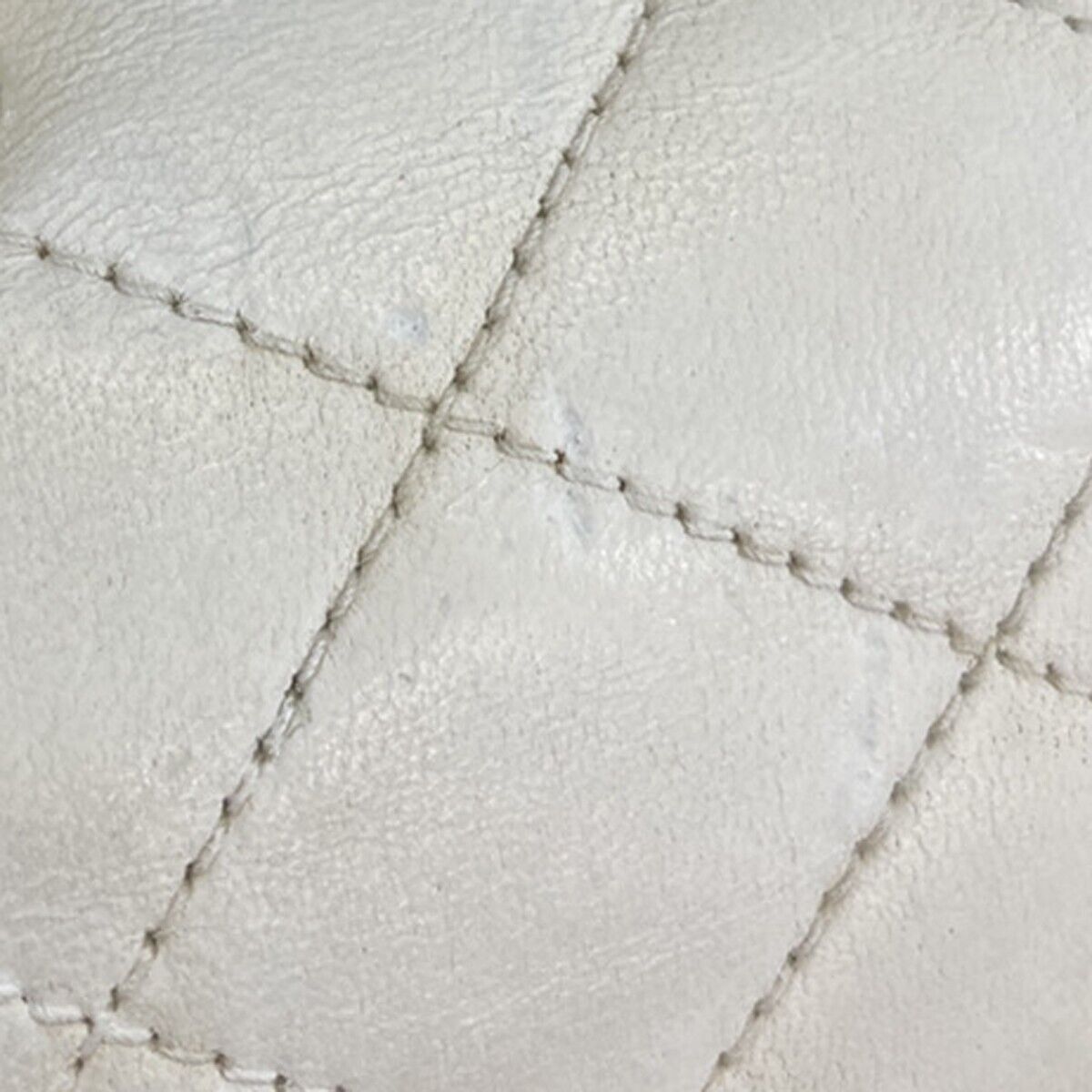 CHANEL CC Logo Matelasse 23 Chain Shoulder Bag Leather White GHW 667RJ821