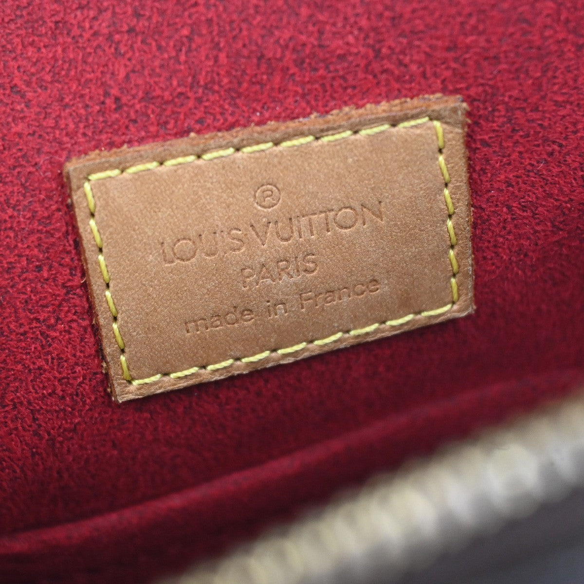 LOUIS VUITTON Coussin GM Shoulder Bag Monogram Leather BN France M51141 78KC978