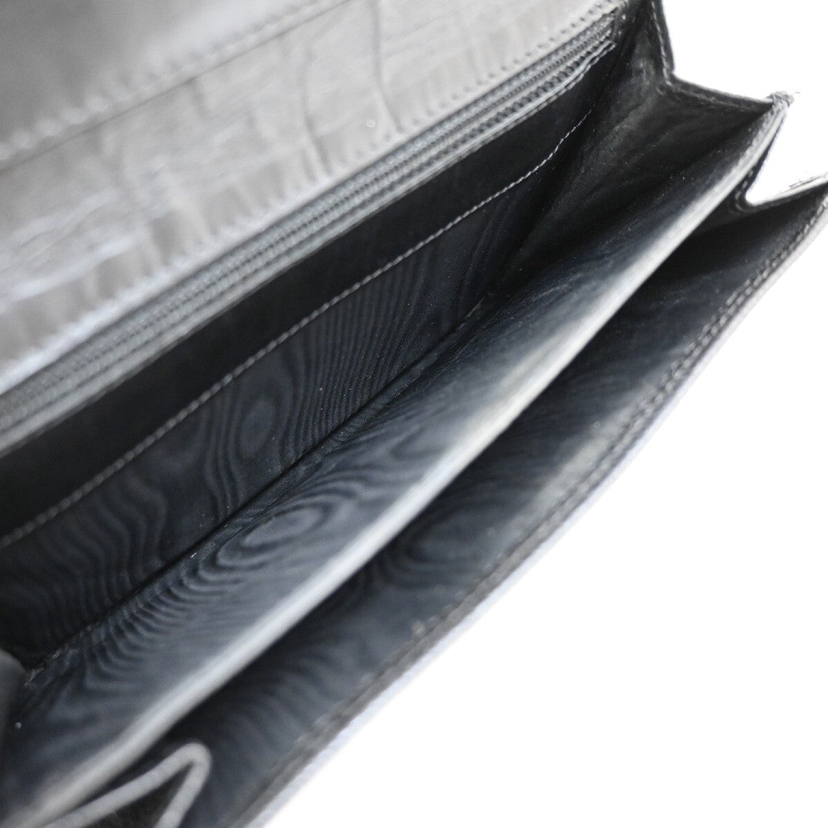 CHANEL CC Logo Bifold Long Wallet Grained Calfskin Leather Black 87RF251