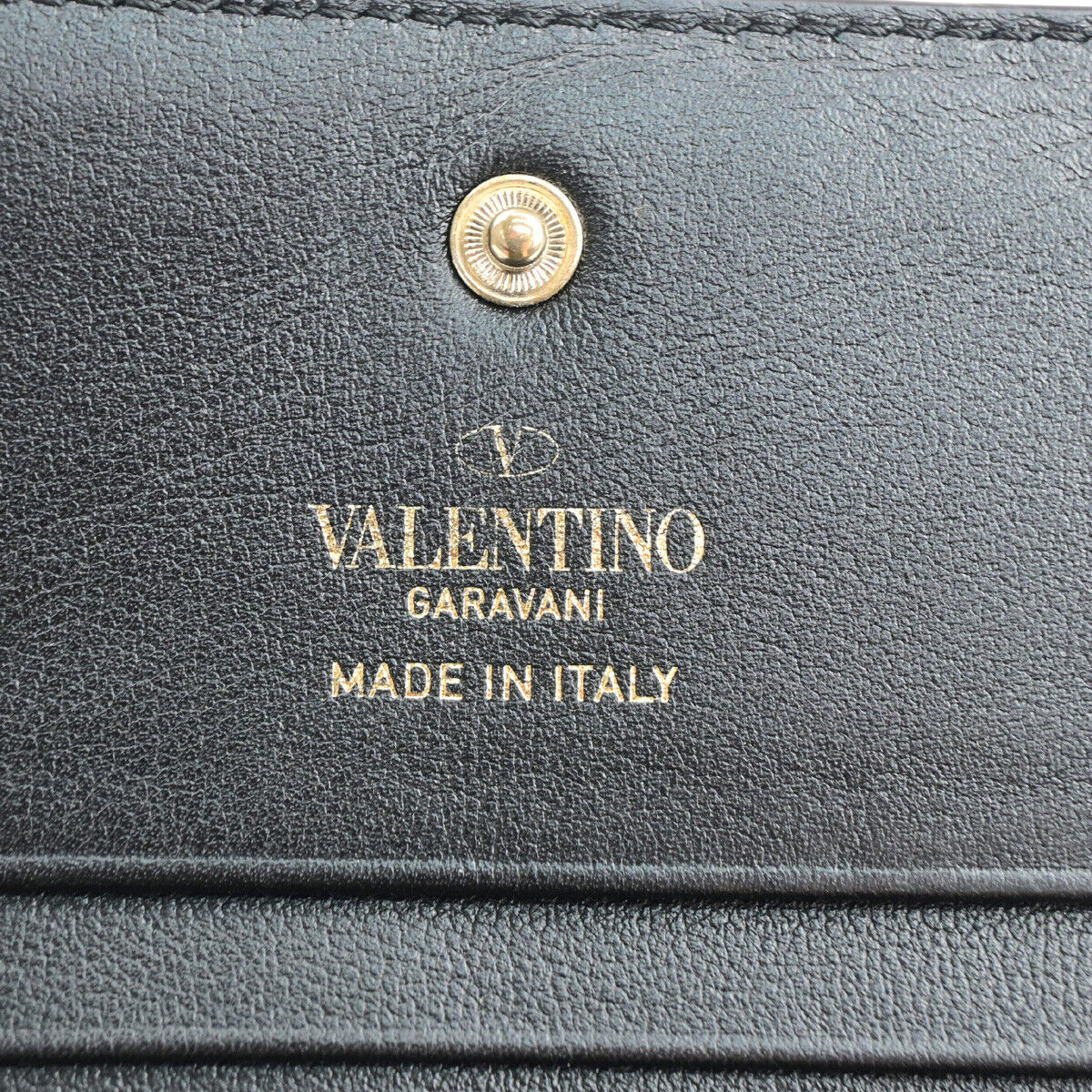 VALENTINO Logo Studs Compact Bifold Wallet Purse Leather Black GHW Italy 69YF968