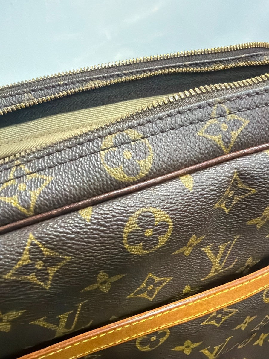 LOUIS VUITTON Reporter GM Crossbody Shoulder Bag Monogram Leather M45252 72YJ290