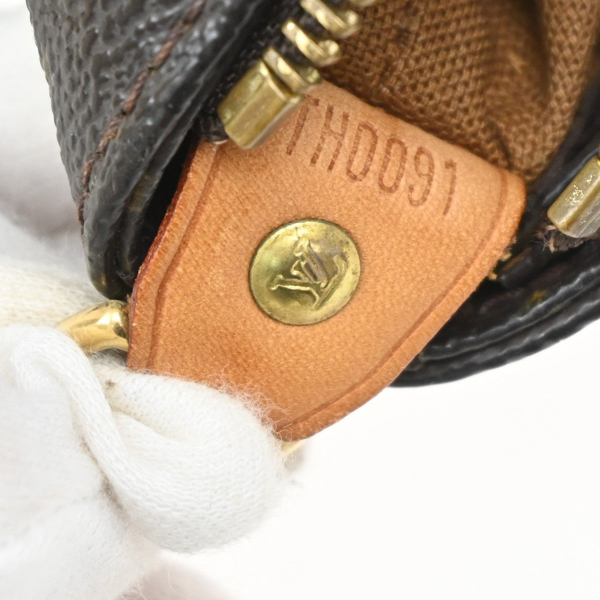 LOUIS VUITTON Cabas Mezzo Shoulder Bag Monogram Leather Brown M51151 34YJ152
