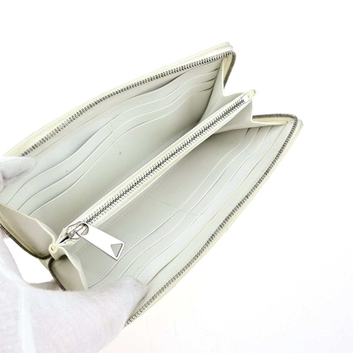 BOTTEGA VENETA Cassette Intrecciato Long Zipper Wallet Leather White 66EC242