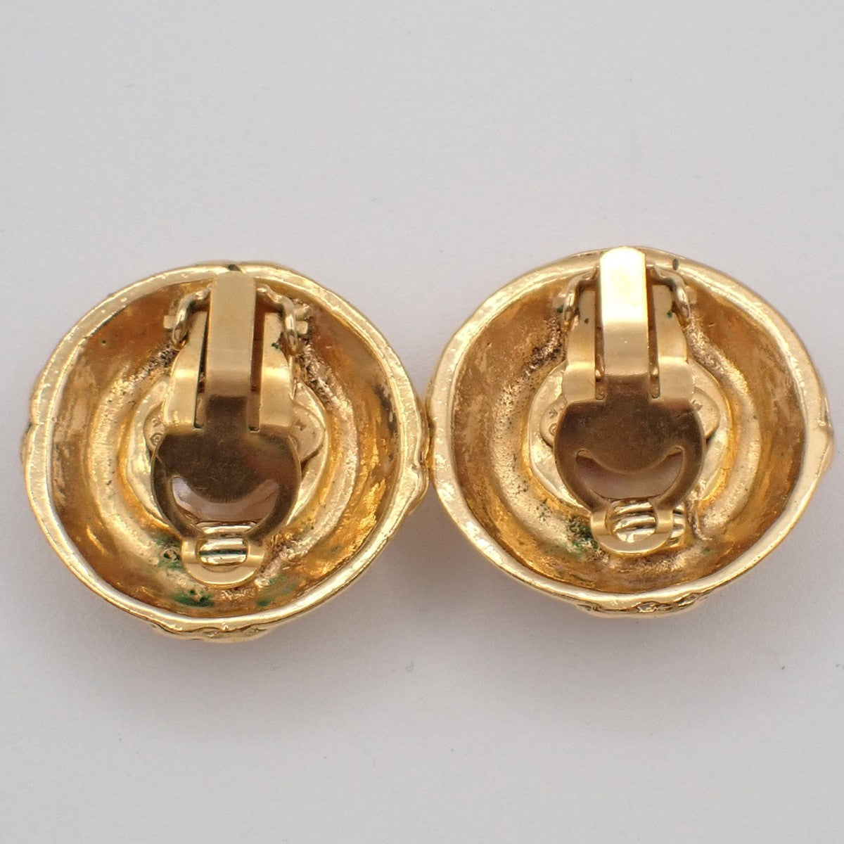 CHANEL Logo Round Button Earrings Clip-On 94A Imitation Pearl Gold 33RF703