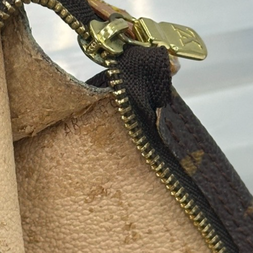 LOUIS VUITTON LV Logo Bucket PM Pouch Bag Monogram Leather Brown Gold 05KC984