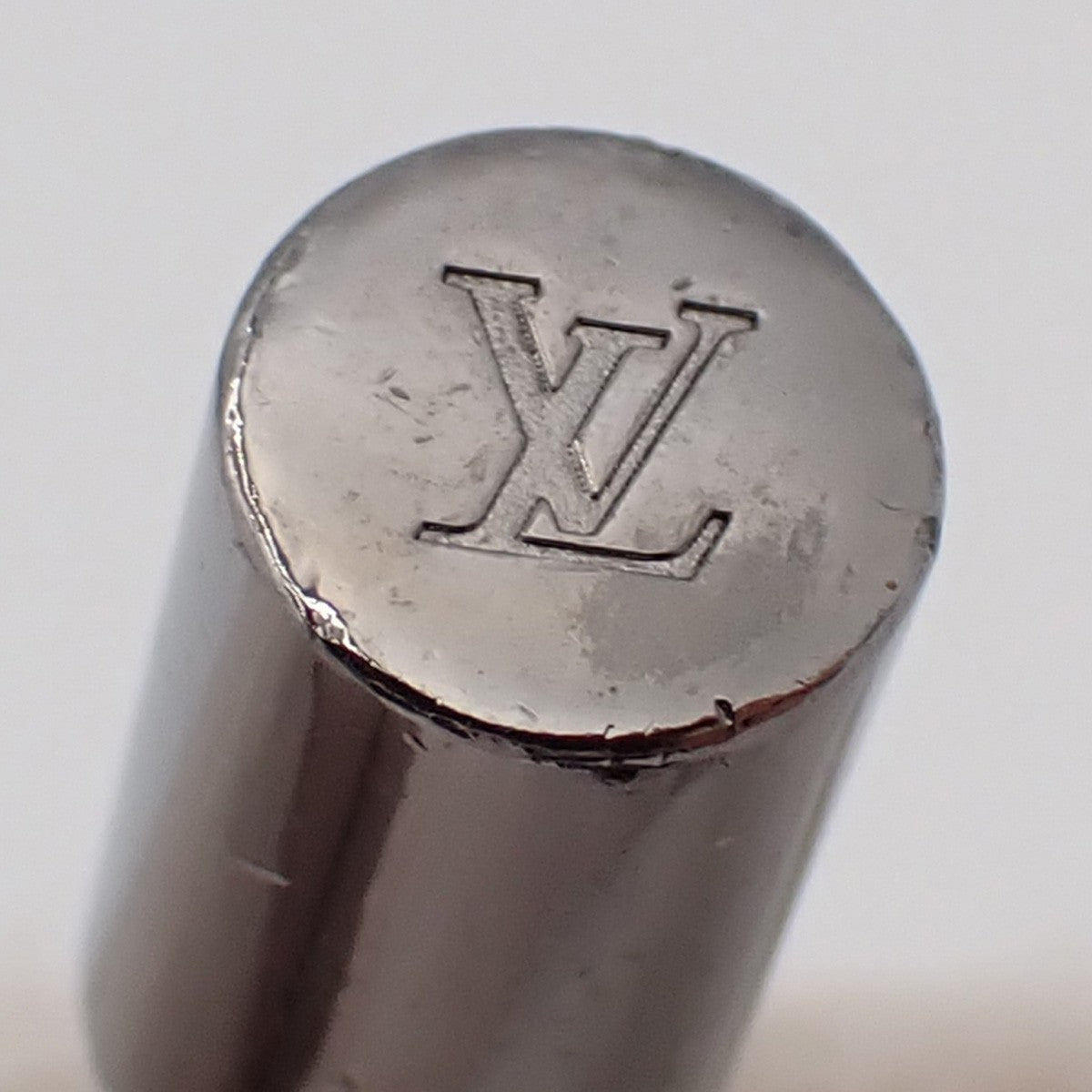 LOUIS VUITTON Porete Cles LV Shaped Rope Key Chain Black Silver MP2617 32KP063