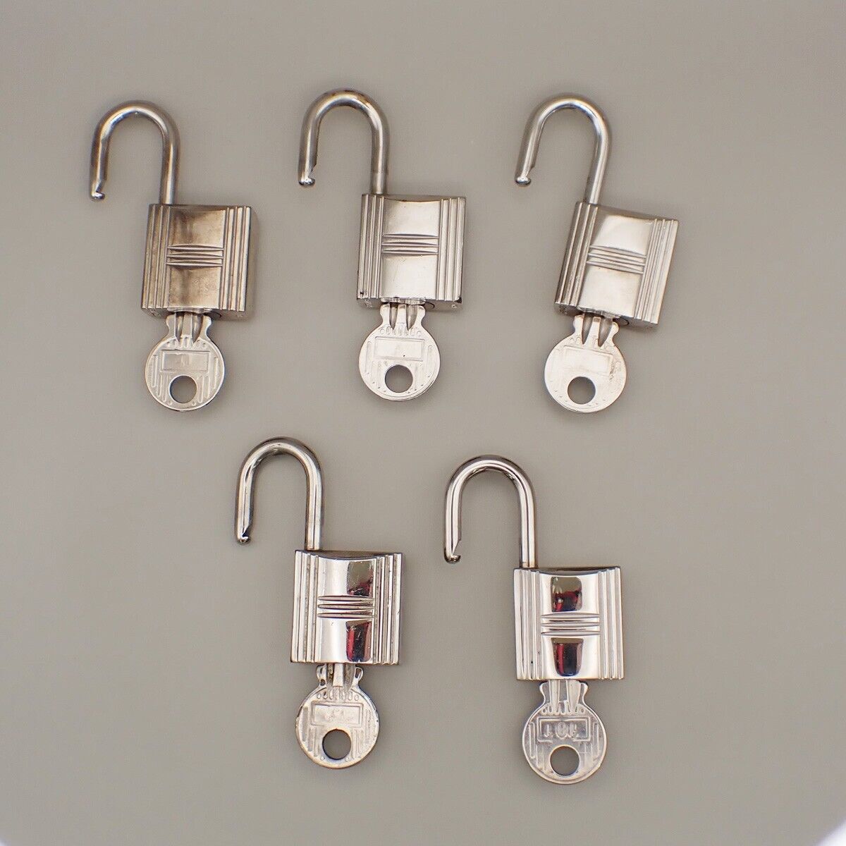HERMES Logo 5 Set Padlock Key Bag Charm Cadena Silver-plated Accessroy 31KA567