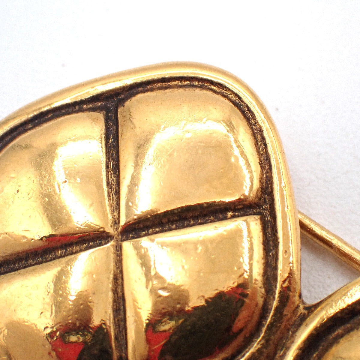CHANEL Matelasse Pin Brooch Gold-Plated France Accessory Vintage 30RL990
